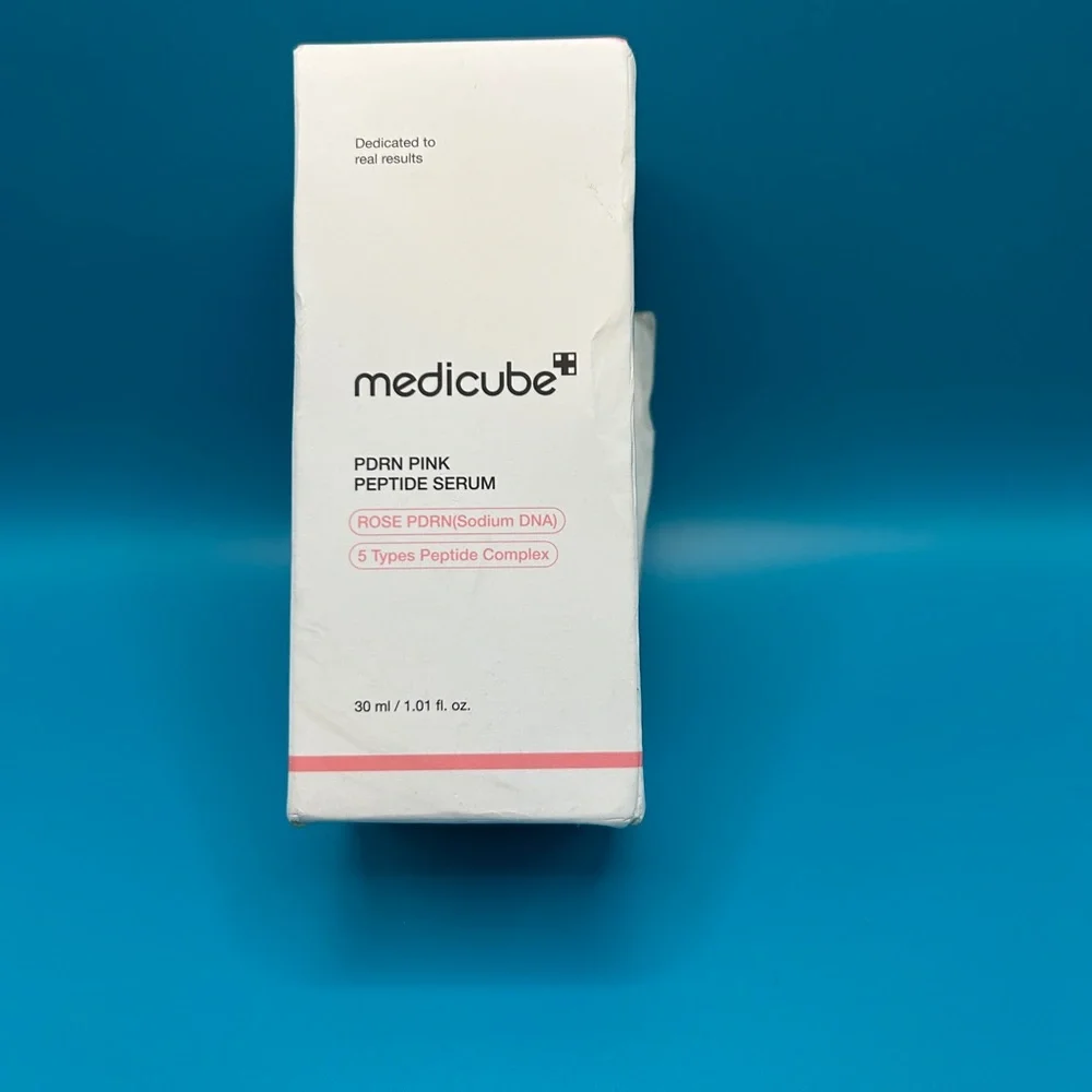 Medicube PDRN Pink Peptide Serum TIK TOK KOREAN K-BEAUTY - Picture 2 of 2